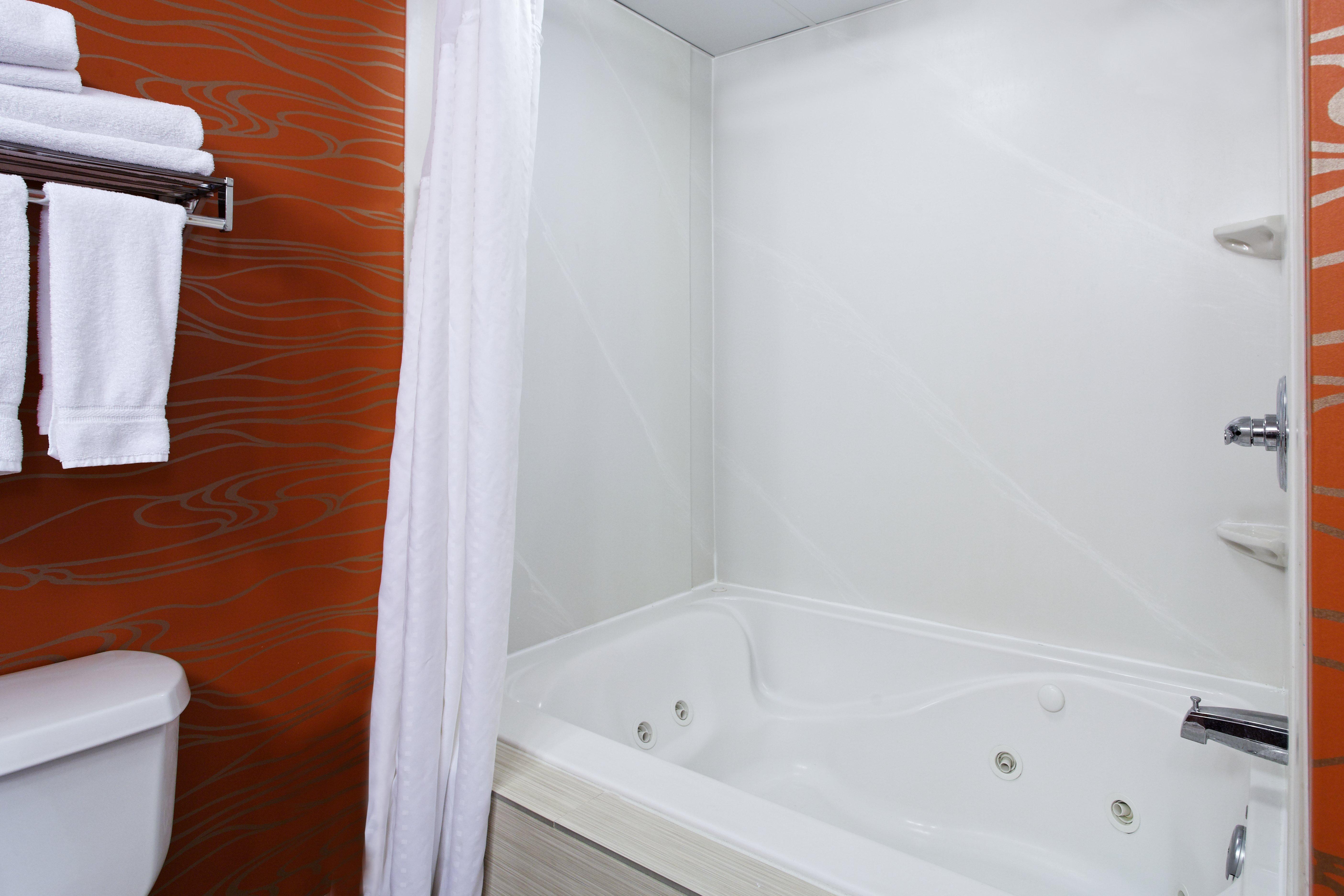 Holiday Inn Express Richmond-Brandermill-Hull Street By Ihg Экстерьер фото